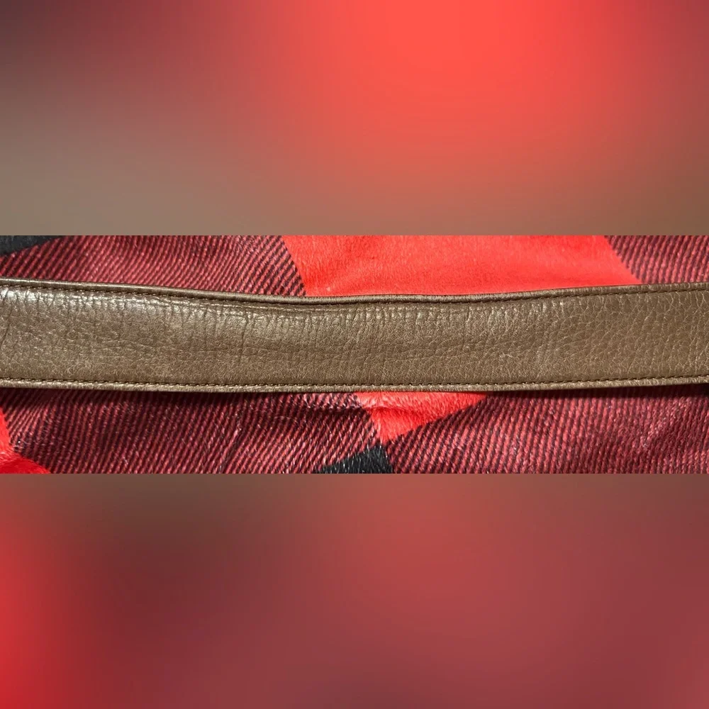 Vintage Christian Dior brown belt. Can be unisex!